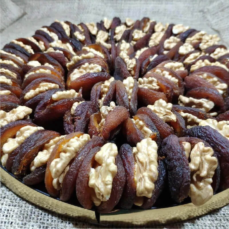 Cevizli Doğal Gün Kurusu Kayısı (KG)